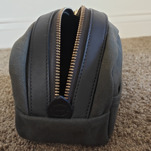 Filson Rugged Twill Travel Kit - Otter Green - Picture 6 of 8